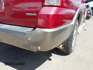 2004 Ford Expedition Eddie Bauer с VIN 1FMFU18L54LB25563, выставлен на аукционе IAAI как лот 42234421 с пробегом 257 975 миль миль и . История ставок и продаж доступна на DreamBid. Изображение 6.