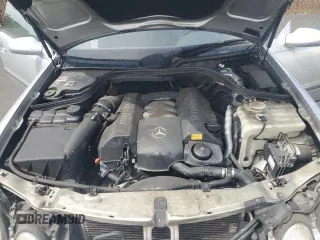 1999 Mercedes-Benz CLK 320/430 z VIN WDBLJ65G5XF100670, wystawiony jako Copart lot #55385595 z przebiegiem 126 985 mil mil oraz Czysty tytuł • Clean title. Historia ofert i sprzedaży dostępna na DreamBid. Obrazek 11.