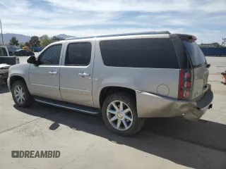 2009 GMC Yukon XL z VIN 1GKFC06269J102165, wystawiony jako Copart lot #54874955 z przebiegiem 248 831 mil mil oraz Szkoda całkowita • Salvage title. Historia ofert i sprzedaży dostępna na DreamBid. Obrazek 2.