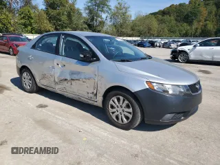 2010 Kia Forte EX z VIN KNAFU4A20A5142825, wystawiony jako Copart lot #74530694 z przebiegiem 125 961 mil mil oraz Szkoda całkowita • Salvage title. Historia ofert i sprzedaży dostępna na DreamBid. Obrazek 4.