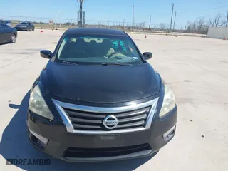 2015 Nissan Altima 2.5 SV with VIN 1N4AL3AP8FC498664, listed as a IAAI auction lot 41778661 with 143,242 mi miles. Bid and sale history available at carsss.com. Image 6.