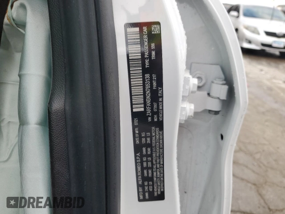 2022 Alfa Romeo Giulia Veloce z VIN ZARFANBN2N7653138, wystawiony jako Copart lot #41444005 z przebiegiem Nie podano mil oraz Szkody całkowita. Historia ofert i sprzedaży dostępna na DreamBid. Obrazek 12.