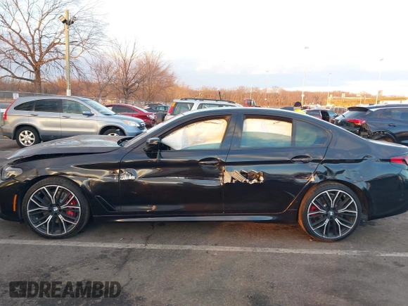 2021 BMW 5 Series 540i with VIN WBA53BJ02MWX06622, listed as a IAAI auction lot 41368197 with Not Provided miles and . Bid and sale history available at DreamBid. Image 14.