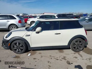 2022 MINI Hardtop Cooper S with VIN WMW53DH08N2P99141, listed as a IAAI auction lot 41788393 with 27,760 mi miles and . Bid and sale history available at DreamBid. Image 14.