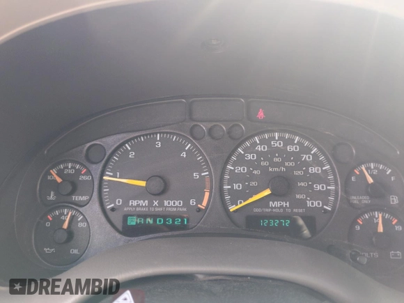 1998 Chevrolet Blazer LS with VIN 1GNCT18W5WK236585, listed as a Copart auction lot 62900435 with 123,272 mi miles and Salvage title. Bid and sale history available at DreamBid. Image 9.