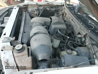 2002 Ford F-150 XL с VIN 1FTRX18L32NB45367, выставлен на аукционе IAAI как лот 42618680 с пробегом 333 051 миль миль и . История ставок и продаж доступна на DreamBid. Изображение 19.