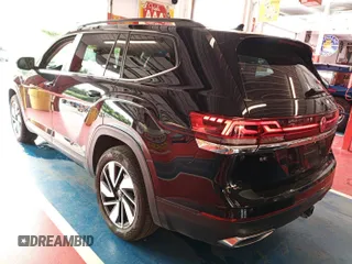2024 Volkswagen Atlas SE with VIN 1V2HR2CA7RC565025, listed as a IAAI auction lot 42845044 with 25,080 mi miles and . Bid and sale history available at DreamBid. Image 23.