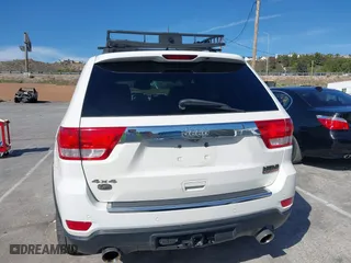 2012 Jeep Grand Cherokee Overland with VIN 1C4RJFCT0CC178071, listed as a IAAI auction lot 41825102 with 125,891 mi miles. Bid and sale history available at carsss.com. Image 16.