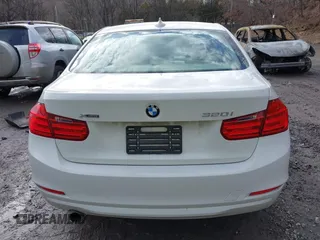 2014 BMW 3 Series 320i xDrive с VIN WBA3C3G58ENS68194, выставлен на аукционе IAAI как лот 41732422 с пробегом 103 206 миль миль и . История ставок и продаж доступна на DreamBid. Изображение 16.