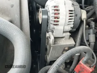2003 Chevrolet Silverado 1500 LS с VIN 2GCEC19T631102203, выставлен на аукционе IAAI как лот 42682694 с пробегом 270 666 миль миль и . История ставок и продаж доступна на DreamBid. Изображение 19.