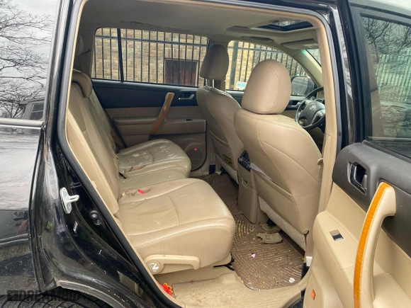 2008 Toyota Highlander Hybrid Limited with VIN JTEEW44A882018093, listed as a Copart auction lot 53865045 with 285,818 mi miles and Clean Title. Bid and sale history available at carsss.com. Image 6.