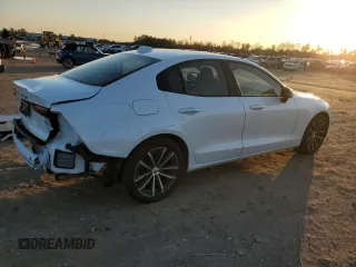 2021 Volvo S60 Momentum with VIN 7JR102FZ0MG118375, listed as a Copart auction lot 84476714 with 37,168 mi miles and Salvage Title. Bid and sale history available at carsss.com. Image 3.