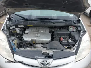 2010 Toyota Sienna XLE with VIN 5TDYK4CC0AS306284, listed as a IAAI auction lot 41736735 with 323,886 mi miles and . Bid and sale history available at carsss.com. Image 10.