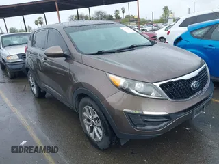 2014 Kia Sportage LX with VIN KNDPB3AC3E7651088, listed as a IAAI auction lot 41772302 with 143,199 mi miles. Bid and sale history available at carsss.com. Image 1.