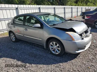 2012 Nissan Sentra SR z VIN 3N1AB6AP9CL718587, wystawiony jako Copart lot #60526035 z przebiegiem 141 177 mil mil oraz Szkoda całkowita • Salvage title. Historia ofert i sprzedaży dostępna na DreamBid. Obrazek 4.
