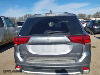2017 Mitsubishi Outlander SE with VIN JA4AD3A36HZ059932, listed as a IAAI auction lot 41331576 with 125,419 mi miles. Bid and sale history available at carsss.com. Image 17.