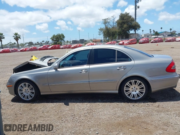 2007 Mercedes-Benz E 350 z VIN WDBUF56X57A995752, wystawiony jako IAAI lot #42249560 z przebiegiem 215 477 mil mil oraz . Historia ofert i sprzedaży dostępna na DreamBid. Obrazek 14.
