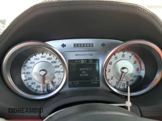 2012 Mercedes-Benz SLS AMG SLS AMG z VIN WDDRJ7HA6CA009333, wystawiony jako Copart lot #53964205 z przebiegiem 22 785 mil mil oraz Szkody całkowita. Historia ofert i sprzedaży dostępna na DreamBid. Obrazek 9.