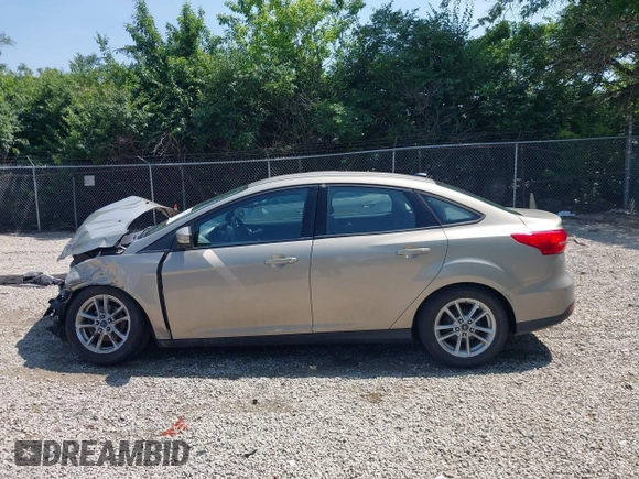 2015 Ford Focus SE z VIN 1FADP3F27FL376151, wystawiony jako IAAI lot #42388275 z przebiegiem 138 947 mil mil oraz . Historia ofert i sprzedaży dostępna na DreamBid. Obrazek 15.