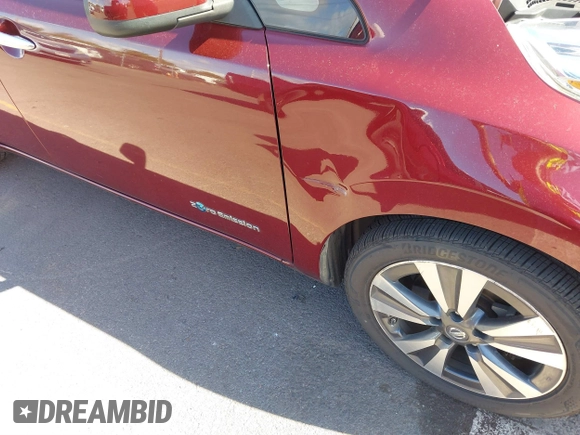 2016 Nissan LEAF SL with VIN 1N4BZ0CP6GC312099, listed as a IAAI auction lot 41799303 with 81,827 mi miles. Bid and sale history available at carsss.com. Image 6.