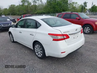 2015 Nissan Sentra S with VIN 3N1AB7AP0FY375472, listed as a IAAI auction lot 42211392 with 207,510 mi miles. Bid and sale history available at carsss.com. Image 3.