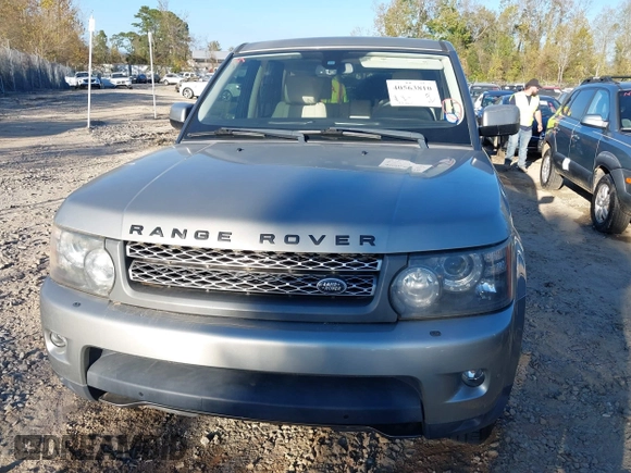 2010 Land Rover Range Rover Sport HSE Lux with VIN SALSK2D48AA216839, listed as a IAAI auction lot 40563810 with 97,361 mi miles and . Bid and sale history available at DreamBid. Image 6.