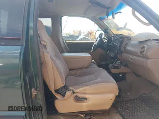 1998 Dodge 1500 with VIN 3B7HC12Y9WG186001, listed as a IAAI auction lot 42025581 with 177,582 mi miles and . Bid and sale history available at DreamBid. Image 5.