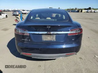 2014 Tesla Model S 60 with VIN 5YJSA1H13EFP37887, listed as a Copart auction lot 48438555 with Not provided miles and Clean title. Bid and sale history available at DreamBid. Image 6.