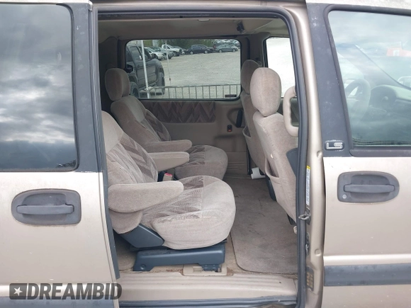 1999 Chevrolet Venture with VIN 1GNDX03EXXD109001, listed as a IAAI auction lot 42035729 with 178,667 mi miles. Bid and sale history available at carsss.com. Image 8.