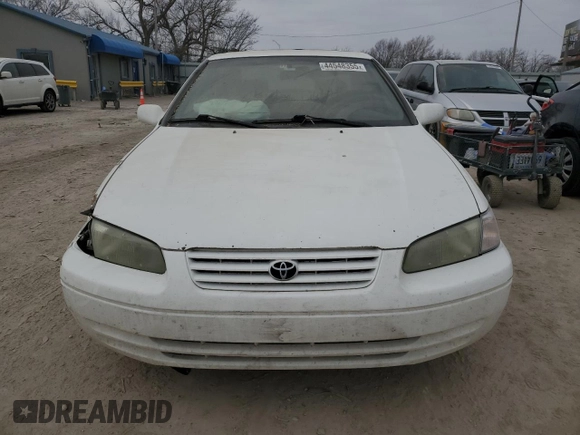 1998 Toyota Camry LE z VIN 4T1BF28K3WU068735, wystawiony jako Copart lot #44548355 z przebiegiem Nie podano mil oraz Szkoda całkowita • Salvage title. Historia ofert i sprzedaży dostępna na DreamBid. Obrazek 5.