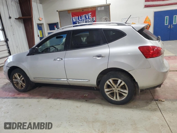 2015 Nissan Rogue S z VIN JN8AS5MV7FW260231, wystawiony jako Copart lot #51012055 z przebiegiem 138 582 mil mil oraz Tytuł czysty. Historia ofert i sprzedaży dostępna na DreamBid. Obrazek 2.