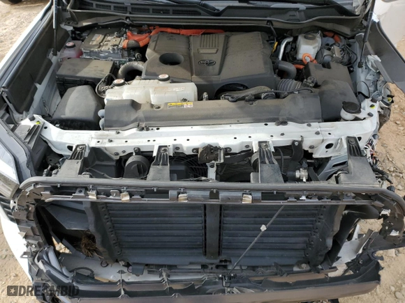2022 Toyota Tundra 2WD Limited Hybrid with VIN 5TFJC5AB4NX001448, listed as a Copart auction lot 82022344 with 5,535 mi miles and Salvage Title. Bid and sale history available at carsss.com. Image 11.