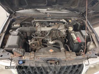 2002 Mitsubishi Montero XLS z VIN JA4MT31R92P011736, wystawiony jako IAAI lot #41920177 z przebiegiem 207 009 mil mil oraz . Historia ofert i sprzedaży dostępna na DreamBid. Obrazek 10.