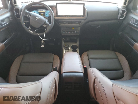 2025 Ford Bronco Sport Outer Banks with VIN 3FMCR9CN9SRE65633, listed as a Copart auction lot 64436915 with 2,888 mi miles and Clean title. Bid and sale history available at DreamBid. Image 8.