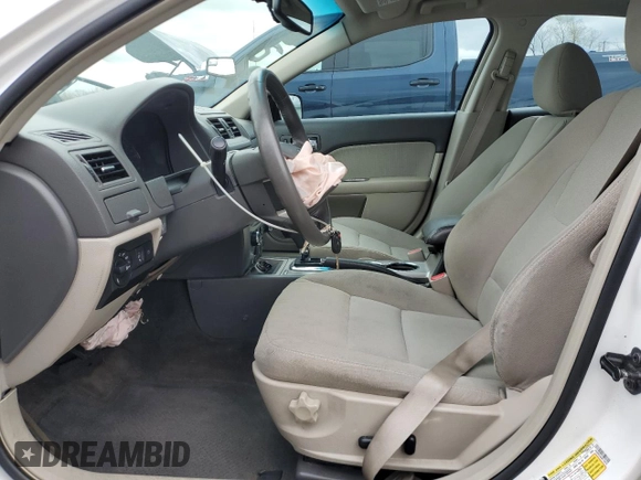 2010 Ford Fusion Hybrid z VIN 3FADP0L38AR170570, wystawiony jako Copart lot #53788455 z przebiegiem 127 407 mil mil oraz Szkoda całkowita • Salvage title. Historia ofert i sprzedaży dostępna na DreamBid. Obrazek 7.