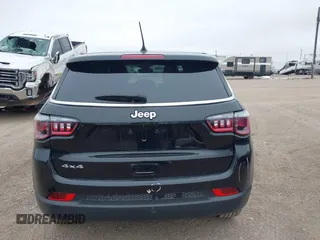 2024 Jeep Compass Sport с VIN 3C4NJDAN9RT105303, выставлен на аукционе IAAI как лот 41554518 с пробегом 10 798 миль миль и . История ставок и продаж доступна на DreamBid. Изображение 16.