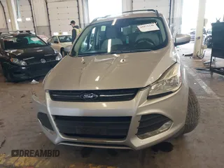 2013 Ford Escape SE z VIN 1FMCU9GX8DUD56926, wystawiony jako IAAI lot #41871248 z przebiegiem 36 807 mil mil oraz . Historia ofert i sprzedaży dostępna na DreamBid. Obrazek 12.