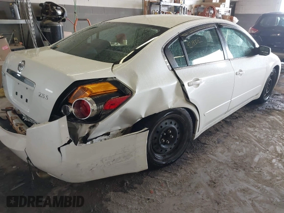 2009 Nissan Altima S z VIN 1N4AL21E59N477966, wystawiony jako IAAI lot #42190062 z przebiegiem 171 127 mil mil oraz . Historia ofert i sprzedaży dostępna na DreamBid. Obrazek 4.