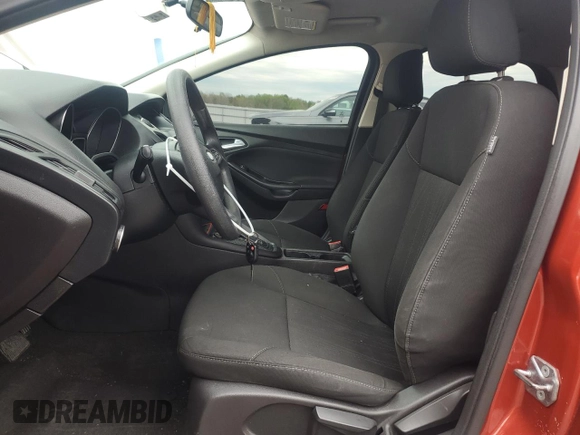 2018 Ford Focus SE with VIN 1FADP3F26JL308996, listed as a Copart auction lot 53331445 with 118,885 mi miles and Salvage Title. Bid and sale history available at DreamBid. Image 7.