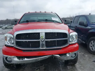 2007 Dodge Ram 2500 SLT with VIN 1D7KS28C17J525897, listed as a IAAI auction lot 41552894 with 426,157 mi miles. Bid and sale history available at carsss.com. Image 13.