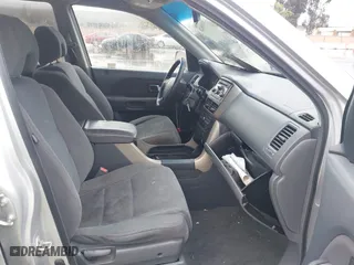 2008 Honda Pilot SE with VIN 5FNYF18348B037961, listed as a IAAI auction lot 41939628 with 206,511 mi miles. Bid and sale history available at carsss.com. Image 5.