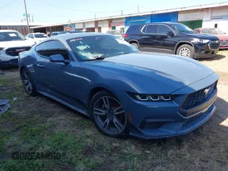 2024 Ford Mustang EcoBoost z VIN 1FA6P8TH3R5109807, wystawiony jako IAAI lot #41916951 z przebiegiem Nie podano mil oraz . Historia ofert i sprzedaży dostępna na DreamBid. Obrazek 1.