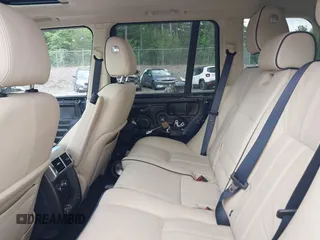 2011 Land Rover Range Rover HSE z VIN SALME1D48BA353677, wystawiony jako IAAI lot #42307656 z przebiegiem 119 810 mil mil oraz . Historia ofert i sprzedaży dostępna na DreamBid. Obrazek 8.