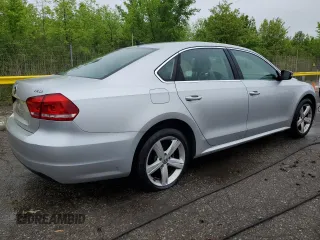 2014 Volkswagen Passat SE z VIN 1VWBT7A38EC074478, wystawiony jako Copart lot #57763965 z przebiegiem 99 860 mil mil oraz Czysty tytuł • Clean title. Historia ofert i sprzedaży dostępna na DreamBid. Obrazek 3.