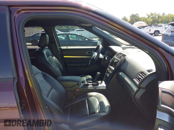 2018 Ford Explorer XLT с VIN 1FM5K8D85JGA23390, выставлен на аукционе IAAI как лот 42507111 с пробегом 79 761 миль миль и . История ставок и продаж доступна на DreamBid. Изображение 5.