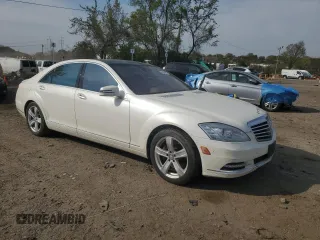 2013 Mercedes-Benz S-Class S 550 with VIN WDDNG9EBXDA528988, listed as a Copart auction lot 53524015 with 184,756 mi miles and Clean Title. Bid and sale history available at carsss.com. Image 4.
