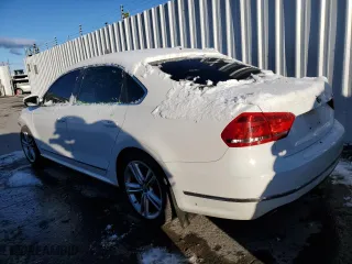 2013 Volkswagen Passat TDI SEL Premium with VIN 1VWCN7A36DC025180, listed as a Copart auction lot 48336875 with 130,912 mi miles and Salvage Title. Bid and sale history available at carsss.com. Image 2.