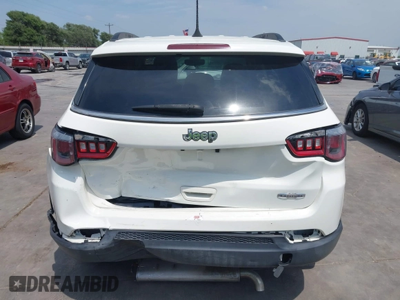 2019 Jeep Compass Latitude z VIN 3C4NJCBB4KT616437, wystawiony jako IAAI lot #42049491 z przebiegiem 42 495 mil mil oraz . Historia ofert i sprzedaży dostępna na DreamBid. Obrazek 17.
