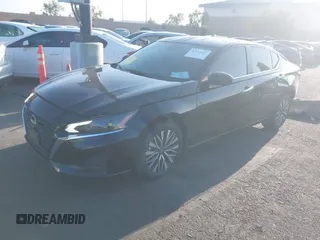 2024 Nissan Altima SV z VIN 1N4BL4DV9RN425445, wystawiony jako IAAI lot #42141167 z przebiegiem 15 730 mil mil oraz . Historia ofert i sprzedaży dostępna na DreamBid. Obrazek 18.