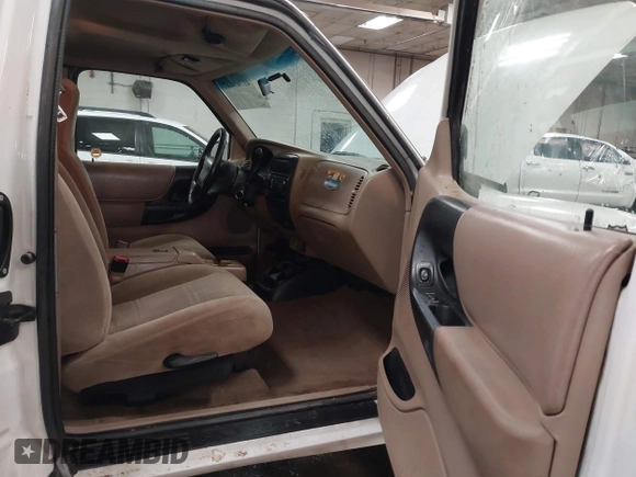 2000 Ford Ranger XLT with VIN 1FTZR15X4YPA57023, listed as a IAAI auction lot 41769447 with 159,655 mi miles and . Bid and sale history available at DreamBid. Image 5.